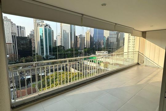 Varanda de apartamento à venda com 1 quarto, 92m² em Itaim Bibi, São Paulo