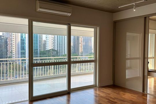 Sala de apartamento à venda com 1 quarto, 92m² em Itaim Bibi, São Paulo