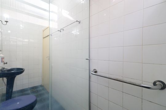 Banheiro da Suíte de casa à venda com 3 quartos, 150m² em Pompeia, São Paulo