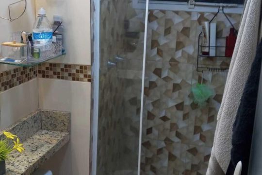 Banheiro de apartamento à venda com 2 quartos, 40m² em Padre Miguel, Rio de Janeiro