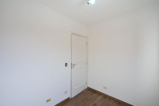 Quarto de casa à venda com 3 quartos, 230m² em Parque Monte Alegre, Taboão da Serra