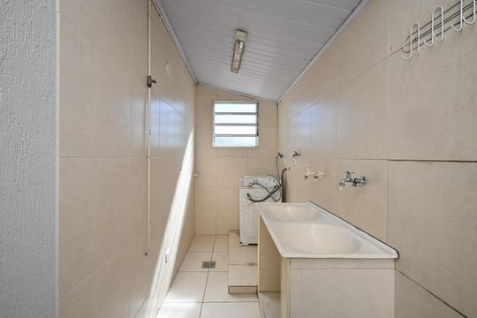 Área de Serviço  de casa à venda com 3 quartos, 230m² em Parque Monte Alegre, Taboão da Serra