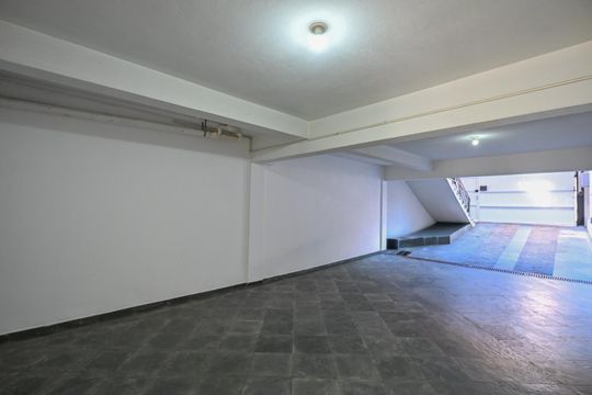 Garagem de casa à venda com 3 quartos, 230m² em Parque Monte Alegre, Taboão da Serra