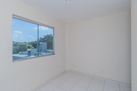 Apartamento à venda com 2 quartos, 72m² em Cabral, Contagem