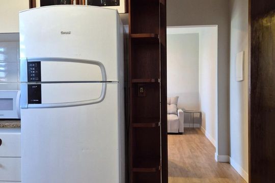 Cozinha de apartamento para alugar com 1 quarto, 50m² em Sertão do Maruim, São José