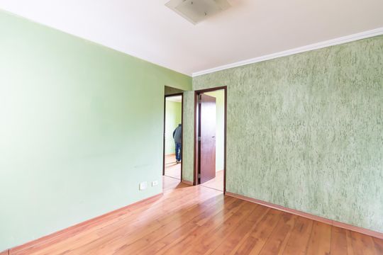 Sala  de apartamento para alugar com 2 quartos, 45m² em Novo Osasco, Osasco