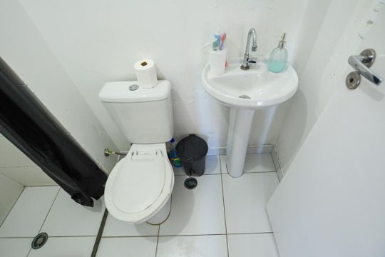 BANHEIRO de kitnet/studio à venda com 2 quartos, 32m² em Jardim Celeste, São Paulo