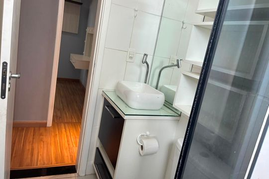 Banheiro de apartamento à venda com 3 quartos, 71m² em Jardim Tamoio, Jundiaí