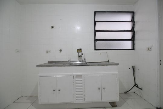 Cozinha de apartamento para alugar com 3 quartos, 75m² em Butantã, São Paulo