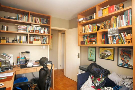 Quarto 2 de apartamento para alugar com 3 quartos, 100m² em Petrópolis, Porto Alegre