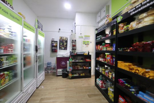 Área comum - Mercadinho de apartamento para alugar com 1 quarto, 27m² em Cidade Satelite Santa Barbara, São Paulo