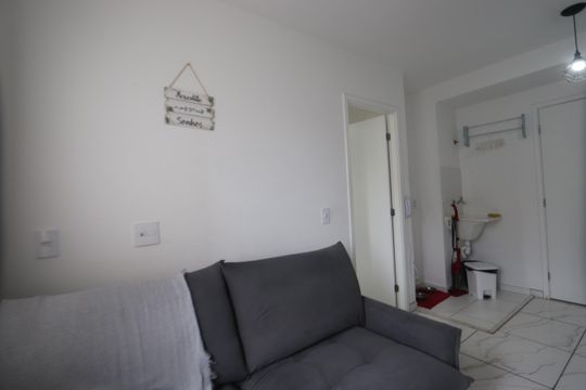Sala de apartamento para alugar com 1 quarto, 27m² em Cidade Satelite Santa Barbara, São Paulo