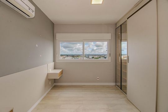 Suíte de apartamento para alugar com 2 quartos, 62m² em Navegantes, Porto Alegre