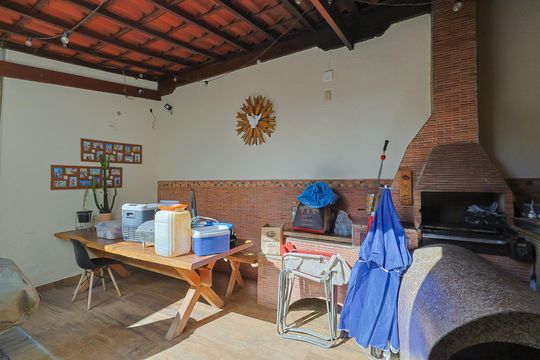 Casa à venda com 5 quartos, 298m² em Sagrada Família, Belo Horizonte