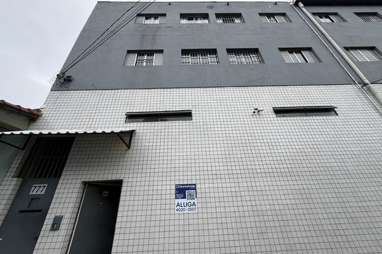 Fachada  de apartamento para alugar com 2 quartos, 55m² em Vila Esplanada, Guarulhos