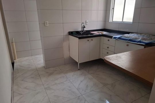 Cozinha de apartamento para alugar com 2 quartos, 52m² em Conjunto Habitacional Juscelino Kubitschek, São Paulo