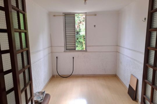 Quarto de apartamento para alugar com 2 quartos, 52m² em Conjunto Habitacional Juscelino Kubitschek, São Paulo