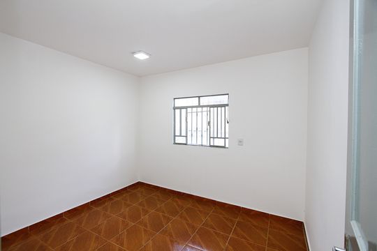Quarto 2 de casa à venda com 4 quartos, 360m² em Indústrias I (barreiro), Belo Horizonte