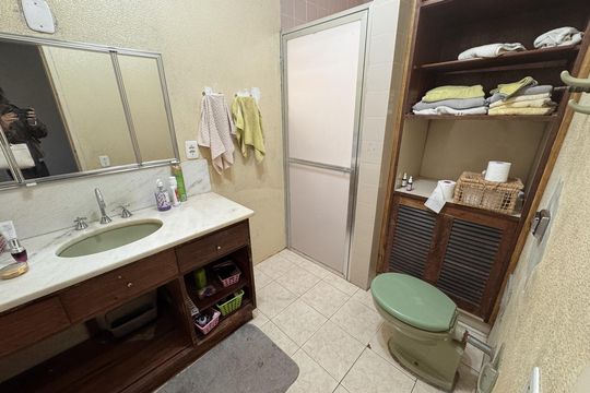 Banheiro de casa à venda com 3 quartos, 212m² em Vila Nova, Novo Hamburgo
