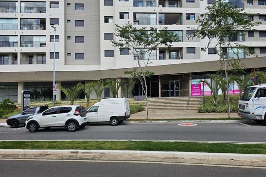 Fachada de apartamento para alugar com 2 quartos, 47m² em Vila Anastácio, São Paulo