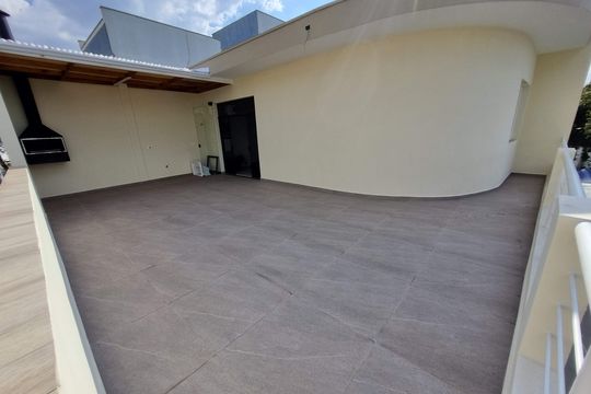 Garagem de casa à venda com 2 quartos, 240m² em Vila Homero Thon, Santo André