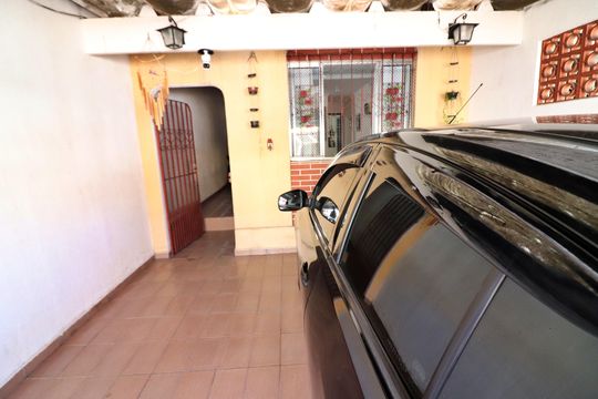 Garagem de casa à venda com 4 quartos, 150m² em Santa Terezinha, São Bernardo do Campo