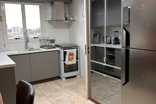 Cozinha de apartamento para alugar com 3 quartos, 90m² em Salgado Filho, Gravataí