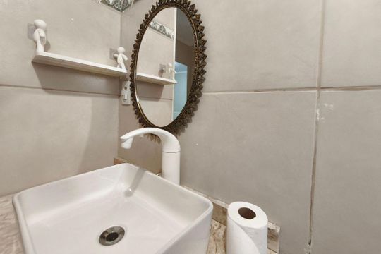 Banheiro social de apartamento à venda com 2 quartos, 57m² em Jardim Novo Campos Eliseos, Campinas