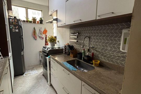 Cozinha de apartamento à venda com 2 quartos, 65m² em Taquara, Rio de Janeiro