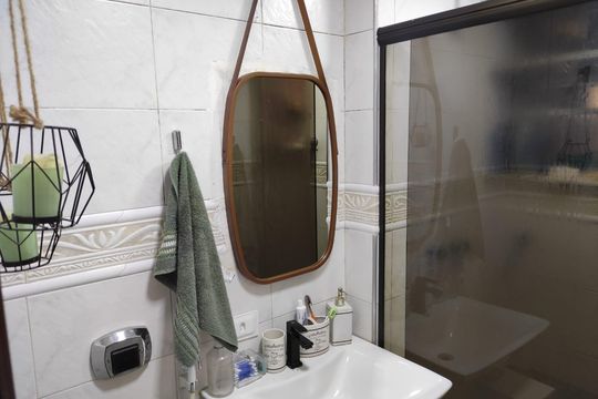 Banheiro de apartamento à venda com 2 quartos, 65m² em Taquara, Rio de Janeiro