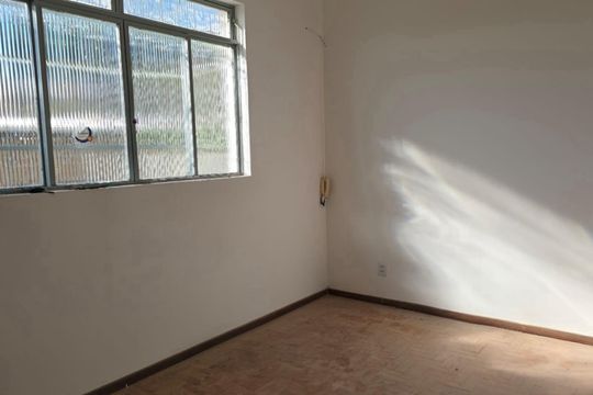 Quarto de casa para alugar com 5 quartos, 400m² em Santa Ines, Belo Horizonte