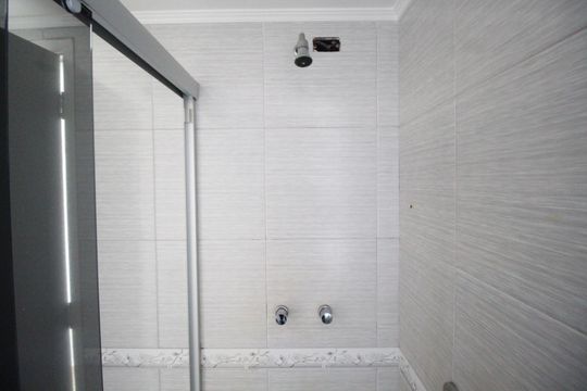 Banheiro de apartamento para alugar com 2 quartos, 73m² em Moinhos de Vento, Porto Alegre