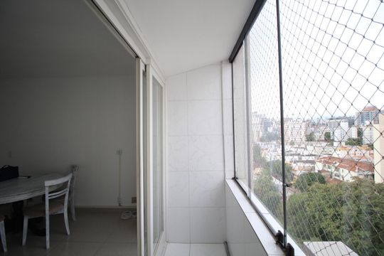 Sacada de apartamento para alugar com 2 quartos, 73m² em Moinhos de Vento, Porto Alegre