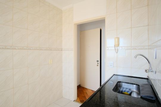 Cozinha de apartamento à venda com 2 quartos, 46m² em Vila Carrão, São Paulo