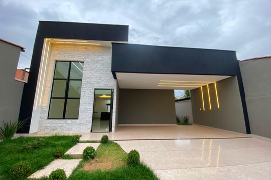 Fachada de casa à venda com 3 quartos, 168m² em Vila Finsocial, Goiânia