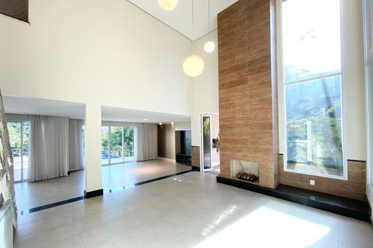 Sala 2 de casa de condomínio à venda com 4 quartos, 455m² em Vale dos Cristais, Nova Lima