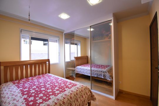 Suíte 2 de casa à venda com 4 quartos, 494m² em Cascatinha, Curitiba