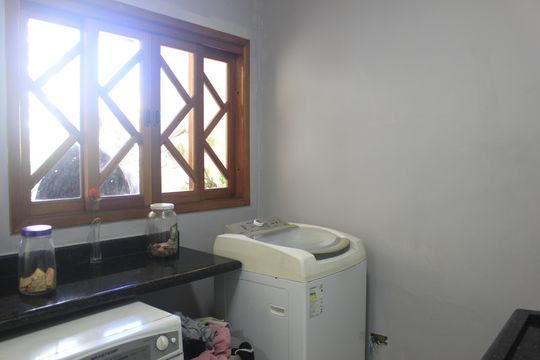 Área de Serviço de casa à venda com 6 quartos, 220m² em Vila Sao Ricardo, Guarulhos