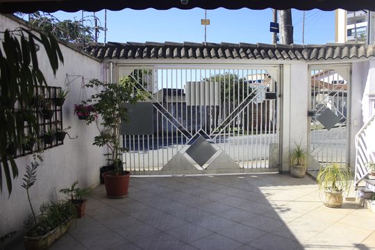 Garagem de casa à venda com 6 quartos, 220m² em Vila Sao Ricardo, Guarulhos