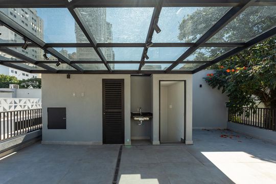Área de Serviço de casa para alugar com 3 quartos, 256m² em Vila Madalena, São Paulo