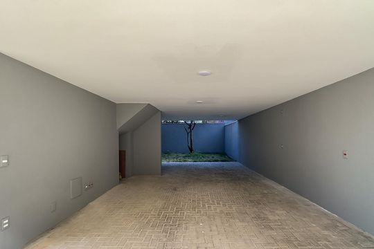 Garagem de casa para alugar com 3 quartos, 256m² em Vila Madalena, São Paulo