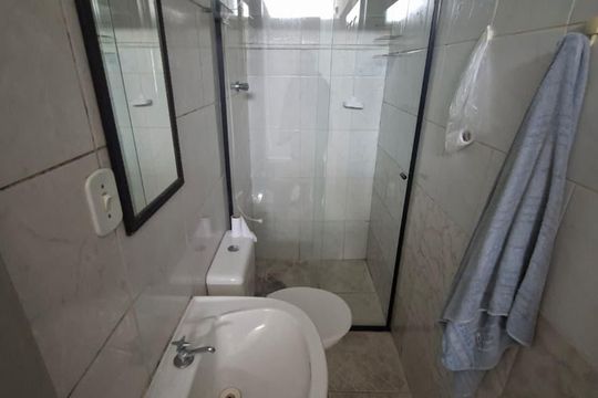 Banheiro de casa para alugar com 1 quarto, 45m² em Vila Lucia, São Paulo