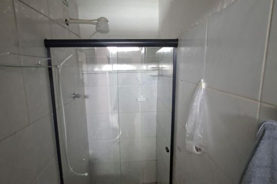 Banheiro de casa para alugar com 1 quarto, 45m² em Vila Lucia, São Paulo