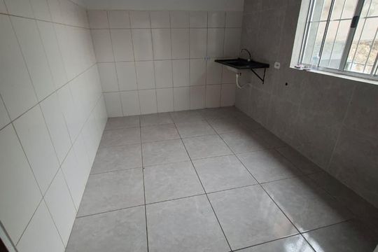 Cozinha de casa para alugar com 1 quarto, 45m² em Vila Lucia, São Paulo