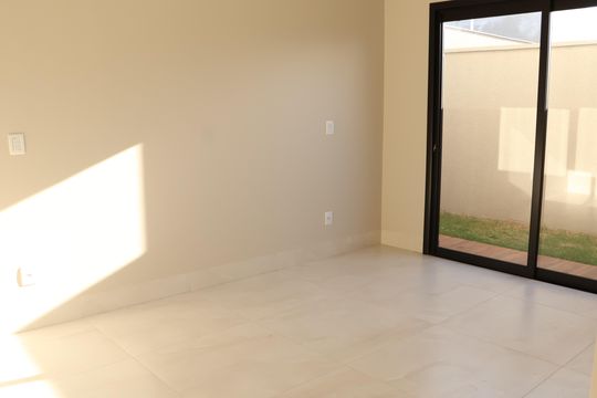 Casa de Condomínio para alugar com 3 quartos, 156m² em Residencial Parqville Jacarandá, Goiânia