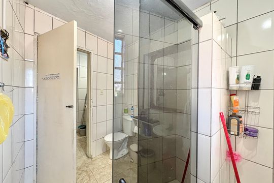 Banheiro de casa à venda com 2 quartos, 292m² em Vila Nina, São Paulo