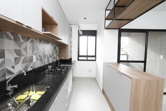 Cozinha de apartamento à venda com 2 quartos, 59m² em Estoril, Belo Horizonte