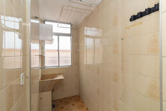 Área de Serviço de apartamento para alugar com 2 quartos, 47m² em Conjunto Residencial José Bonifácio, São Paulo
