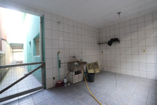 Área de serviço de casa à venda com 2 quartos, 135m² em Jardim Dona Sinha, São Paulo