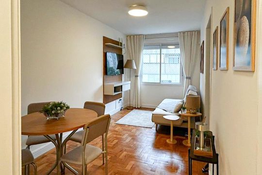 Sala de apartamento à venda com 1 quarto, 60m² em São João, Porto Alegre